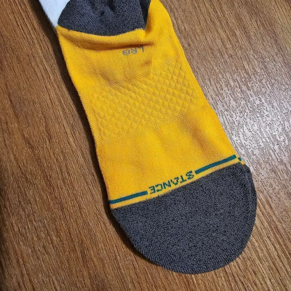 Stance Oakland Athletics OAK Color Crew Socks Size Large L Whie Green Yellow New